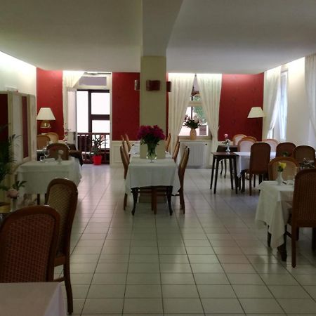 Logis Au Puits Enchante Saint-Martin-en-Bresse Kültér fotó